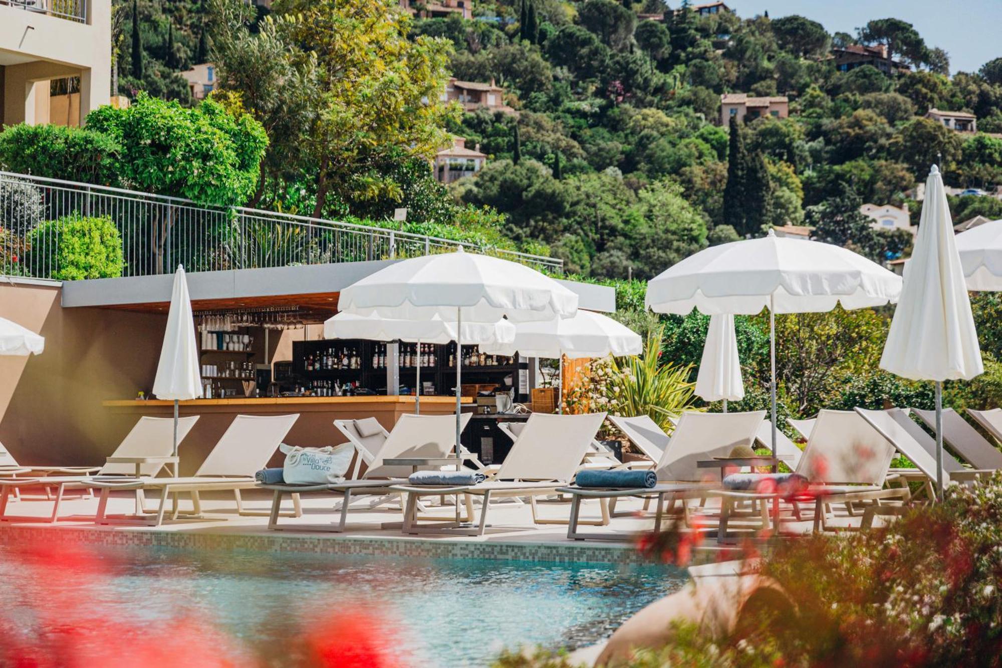 顿斯别墅酒店 Le Le Rayol-Canadel-sur-Mer 外观 照片